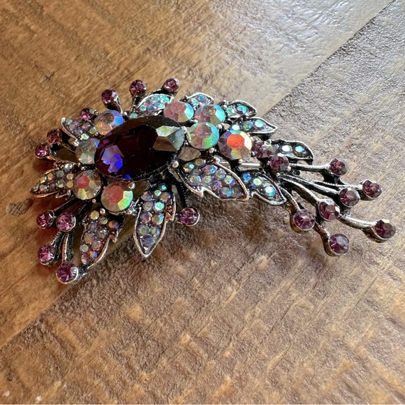 Aurora Borealis Crystal Brooch With Purple Rhinestones Silver Tone Metal Large - Picture 4 of 12